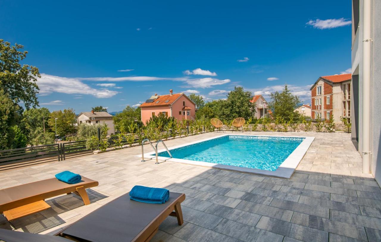 Vila Stemark Njivice Buitenkant foto